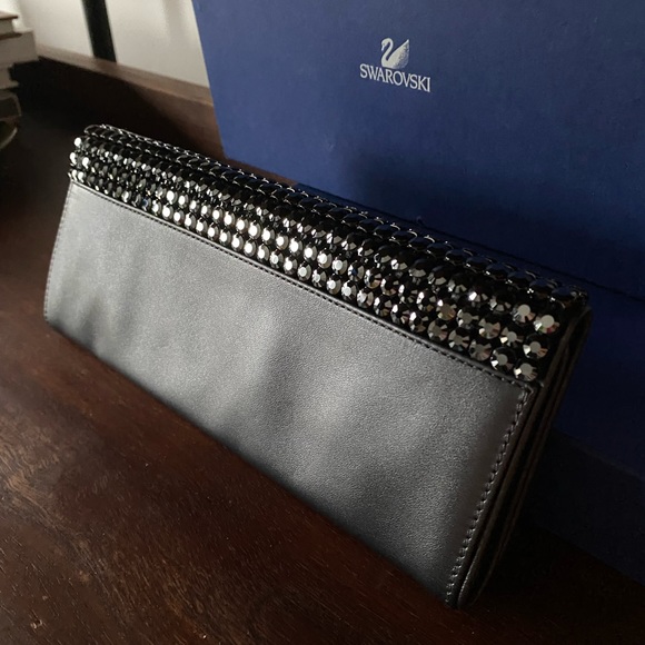 RARE FIND NEW—Glamorous Authentic SWAROVSKI evening clutch - Picture 5 of 6